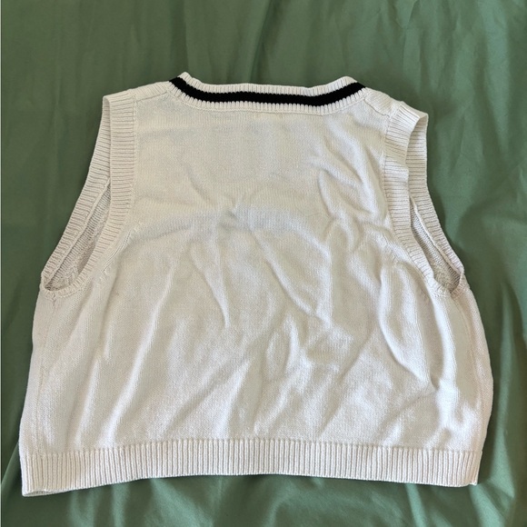 Garage White Cable Knit V-Neck Top - Picture 2 of 2